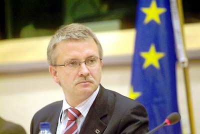 Lau europarlamentano Michael Gahler, la nova lingva legho en Slovakio estas absurda (Foto de la Europa Komisiono)