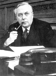 Harold Wilson (1916-1995), chefministro misfamigita de MI5 kiel sovetunia spiono